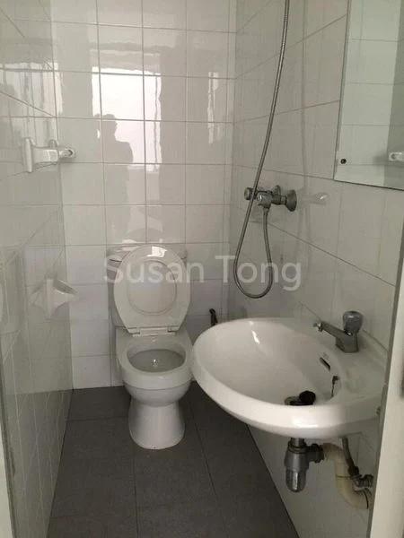 2 Bed Condo for Rent in  Emerald Park - Image 6